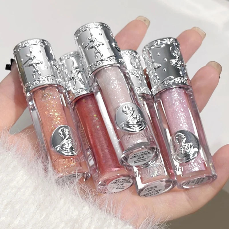 sparkle and glamour to your eyes with this liquid fine shimmer eyeshadow