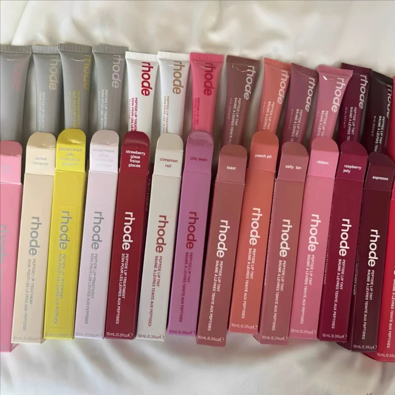 multi-functional Lip Plumping Gloss & Lip Oil.